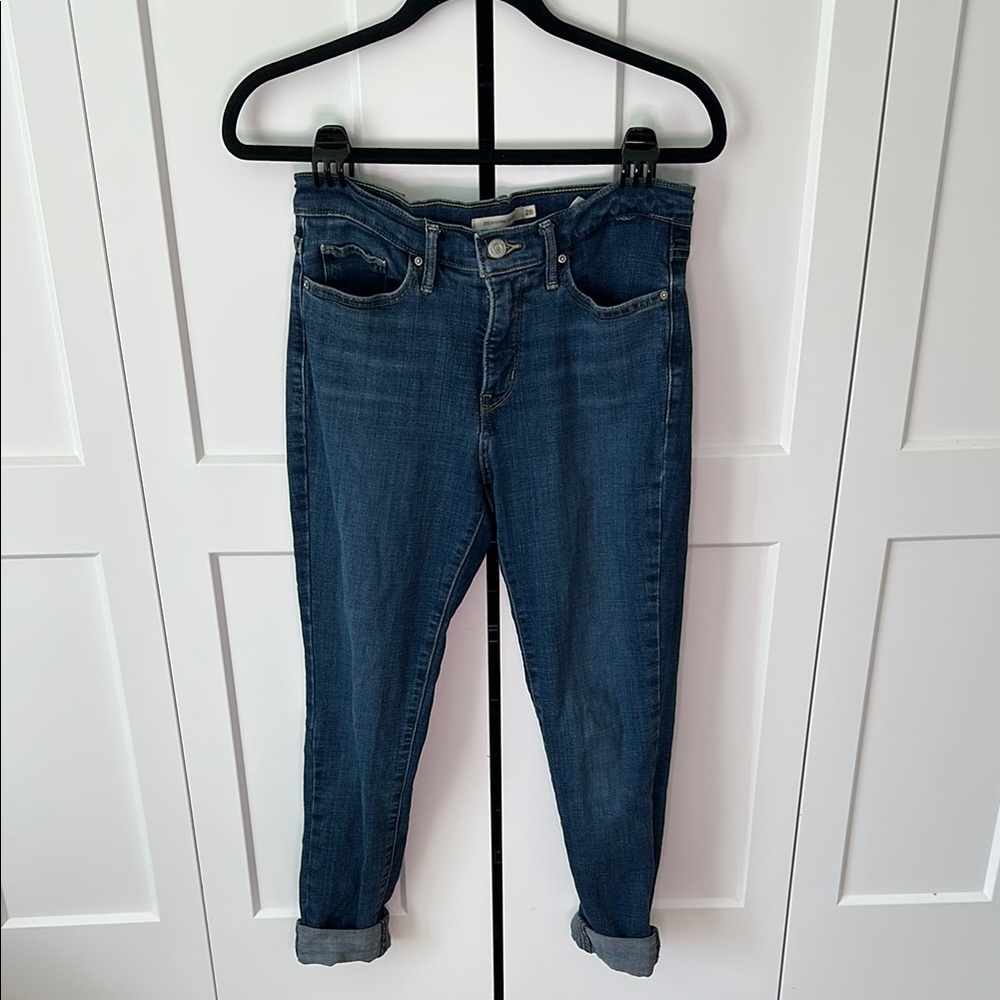 Levi’s Shaping Skinny Jeans 311